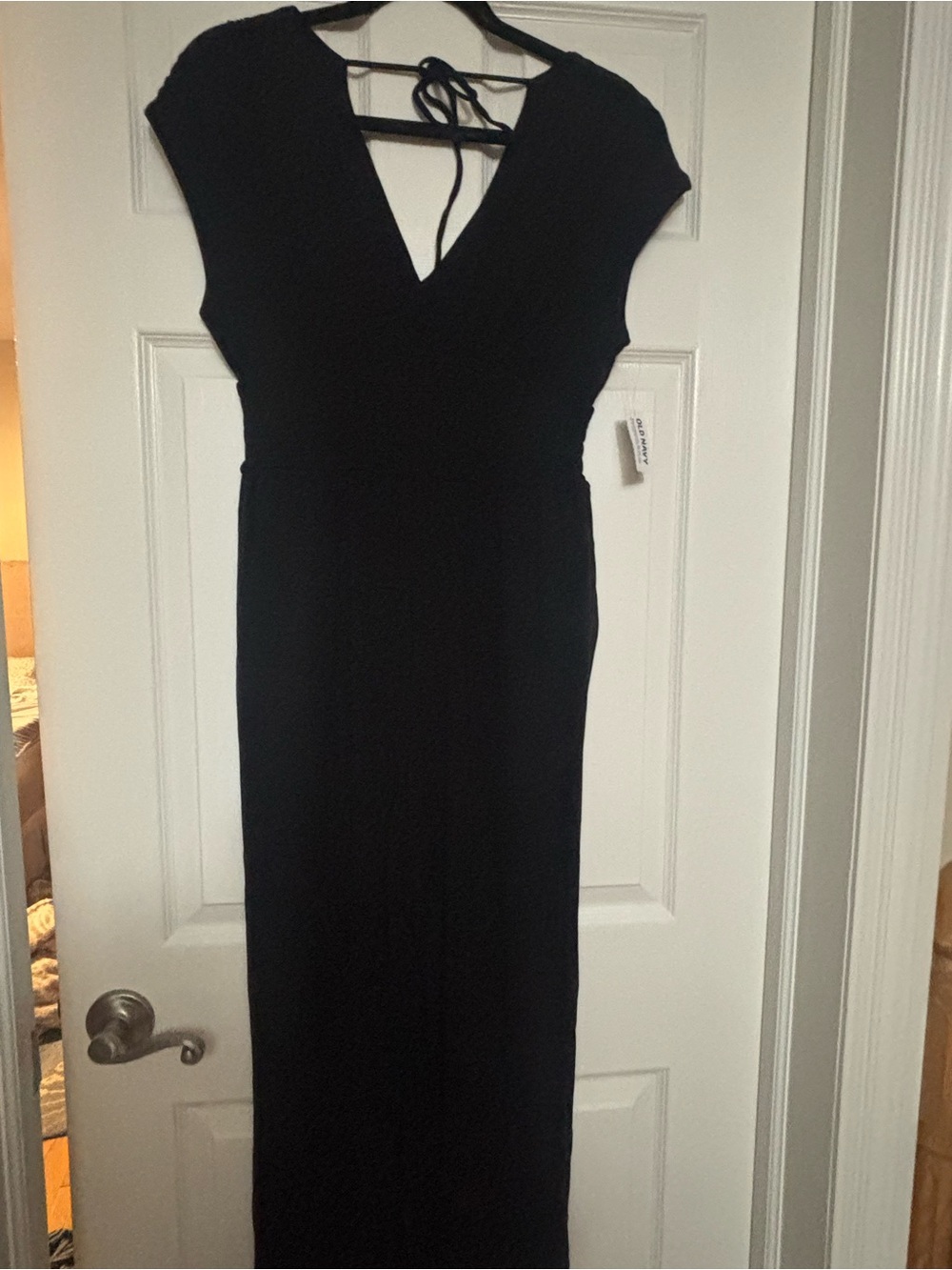 Old Navy Black V-Neck Jumpsuit with Tie Back - NWT - Picture 2 of 5